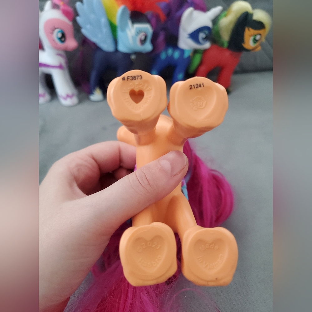My Little PonyMy Little Pony: Friendship is Magic Target Exclusive set from 2010 - Picture 5 of 10